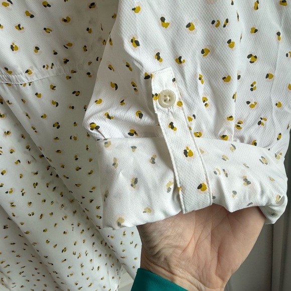 Eddie Bauer Mesh Lined White Button-Down Shirt with Yellow and Black Dot Print - Picture 3 of 10